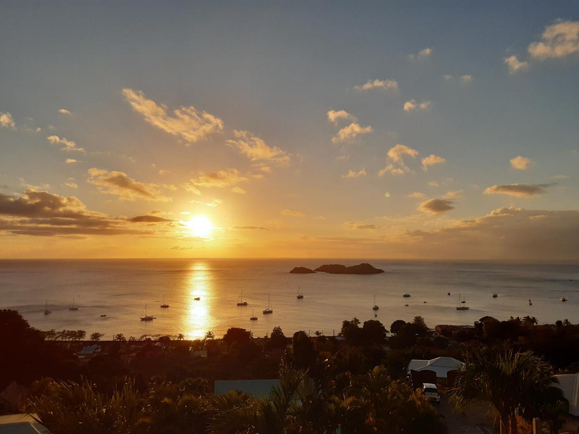 Logements Vue Mer Acces Piscine En Guadeloupe Bouillante Kültér fotó